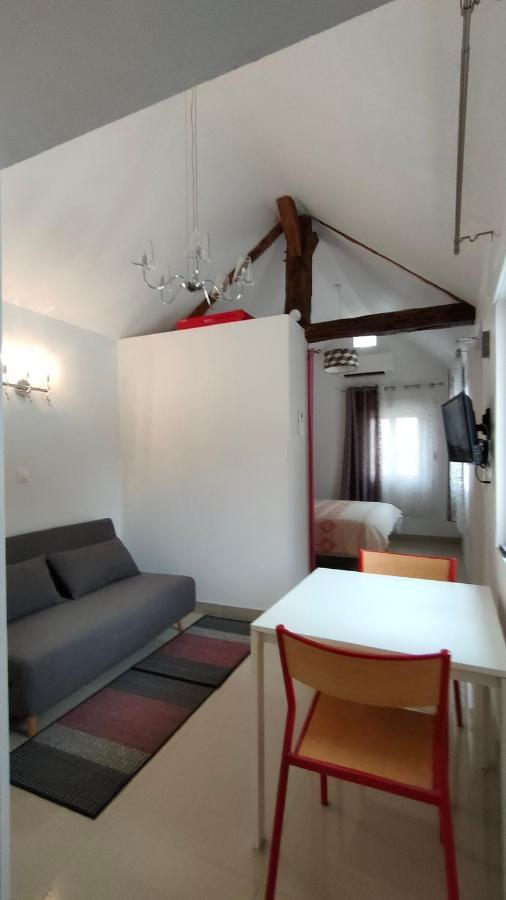 Domaine Ravy-Magnolia Apartment Saint-Symphorien-sur-Saone Bagian luar foto